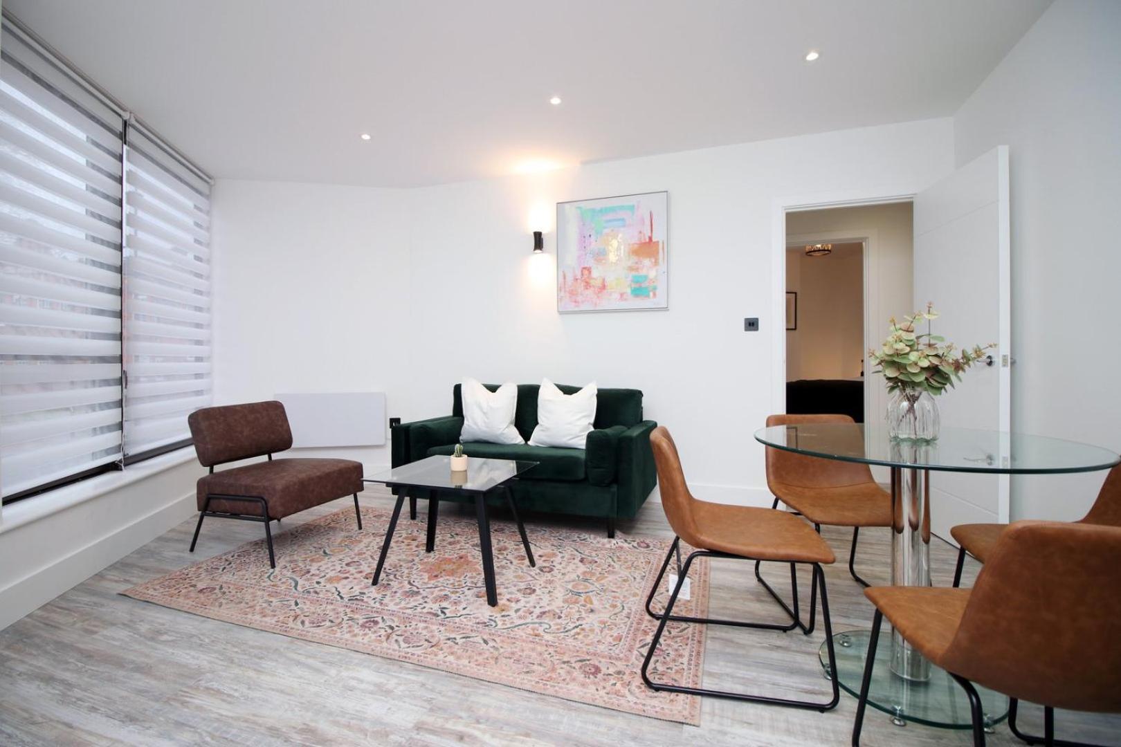 2 Bedroom With Free Parking スウィンドン エクステリア 写真